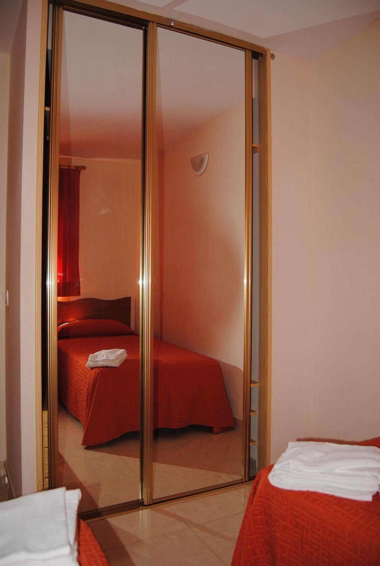 Apartamentos Marblau Peredamar-Julio Y Agosto Solo Familias Gandía Exterior foto